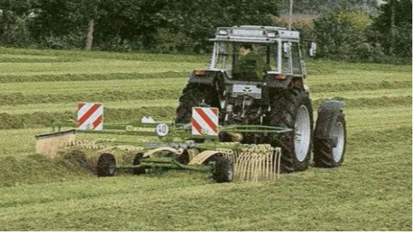 精密機(jī)械加工廠家?guī)呓聡?guó)農(nóng)業(yè)機(jī)械